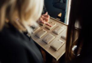 Read more about the article Damiani: Italijanski luksuz, ki osvaja slovenski trg