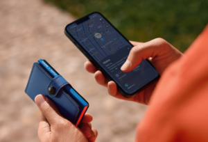 Read more about the article Chipolo in Secrid predstavila pametno denarnico, ki pomaga najti tudi telefon